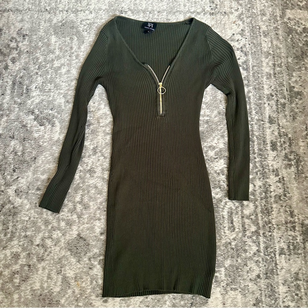 Derek Heart Zip Up Sweater Tunic